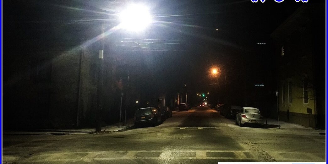 What-is-Glare خیرگی چیست؟ Glare یا خیرگی به پدیده آزار چشم توسط تابش منبع نور می گویند